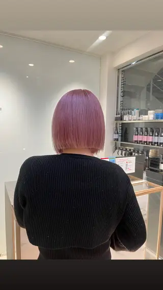 ショート カラー yoko/レイヤー /ボブ／艶カラーのヘアスタイル