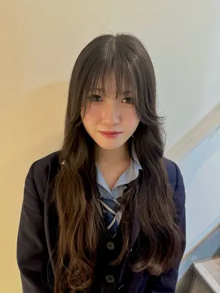 ロング コイデ リュウセイのヘアスタイル