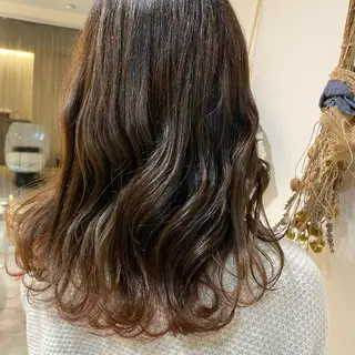 セミロング 長井 麻帆のヘアスタイル