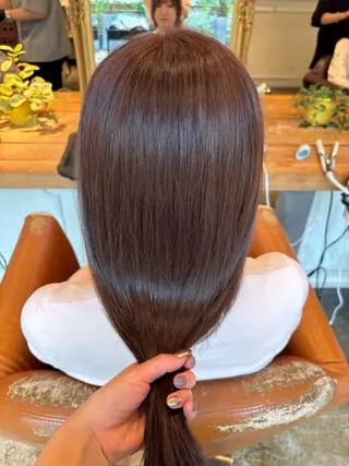 ロング カラー 髪質改善カラー ベージュ🤎YUMEのヘアスタイル