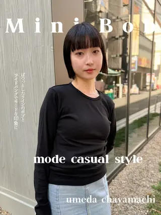 ショート カラー ぱつっとボブ 古家 佑真のヘアスタイル