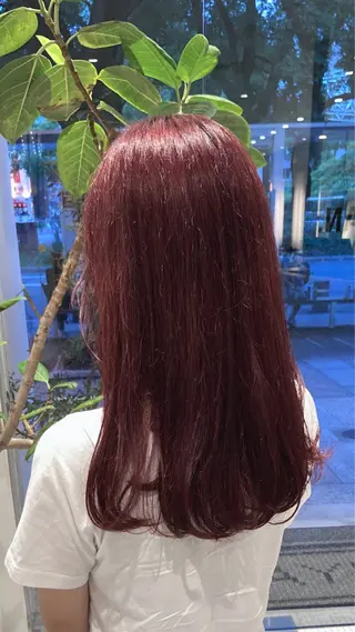 セミロング カラー CYAN.栄店所属・久野 紗愛のヘアスタイル