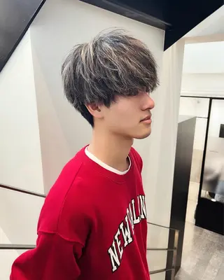 カラー メンズ Qin shaire salon 原宿verno店所属・【センターパート】 ETO／江藤翼の眉毛・アイブロウイメージ