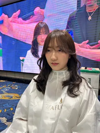 ロング カラー レイヤー/艶カラー 韓国/石戸谷海斗のヘアスタイル