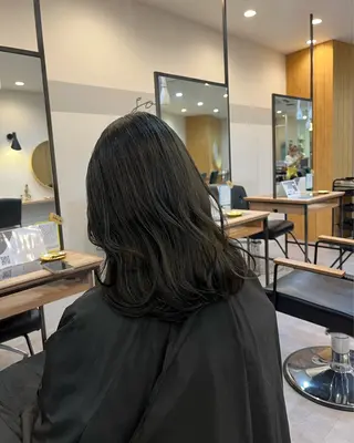 ミディアム yohaku misakiのヘアスタイル