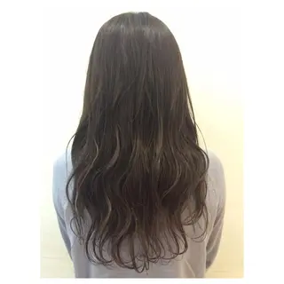 セミロング ロング カラー TOMOYAレイヤー ブリーチ縮毛矯正のヘアスタイル