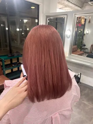 ミディアム カラー HOLLY Tsubasa🐳のヘアスタイル