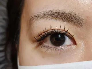 マツエク・マツパ 💜bora .のネイルデザイン