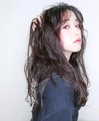 ロング ブリーチ/ヘアケア/ 艶髪/イギチハルのヘアスタイル