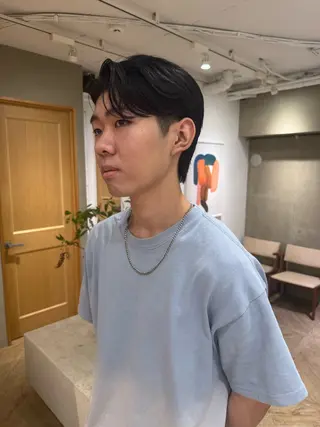 ミディアム メンズ センターパート 田形清流のヘアスタイル