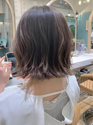 ミディアム Lond fleur 大宮  ロンドフルール所属・石畑結華 Lond店長のヘアスタイル