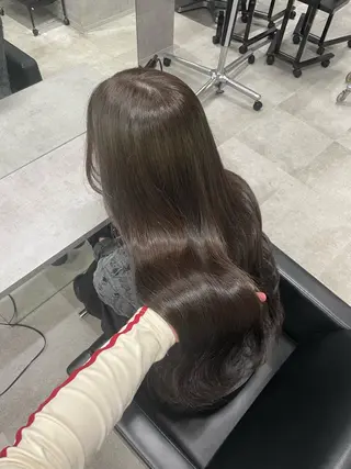 ロング 出口 千乃のヘアスタイル