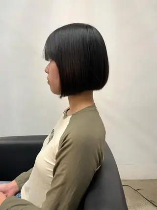 ショート die schere Lob所属・脱白髪染め 木内優作のヘアスタイル