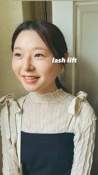 マツエク・マツパ SO-eye所属・𝗦𝗢 -スオ- HAZUKIの眉毛・アイブロウイメージ