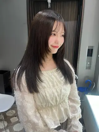 カラー ユイ☆ハイトーン ☆ブリーチデザインのヘアスタイル