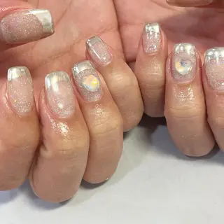 ネイル 野々山 亜美のネイルデザイン