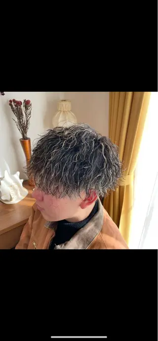 カラー パーマ メンズ 片平 琳大郎のヘアスタイル