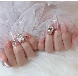 ネイル LilyLala Nailsalonのネイルデザイン