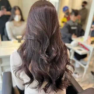 セミロング カラー 🩷 レナ 🩷のヘアスタイル