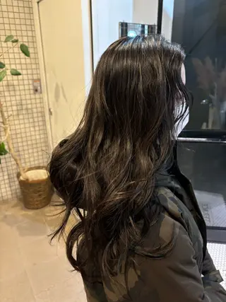 ロング カラー 透明感カラーと映画 美容師/yujiのヘアスタイル