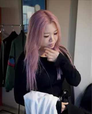 ロング カラー ハイトーン/ブリーチ 🎀/𝑵𝒐𝒆のヘアスタイル