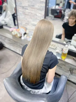 カラー BIZE 💚りょうか💚のヘアスタイル