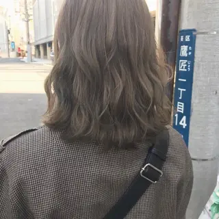 ミディアム カラー パーマ ヘアアレンジ 髪質改善🫧ベージュ 椙山 響のヘアスタイル