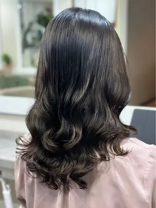 セミロング パーマ コテ巻き/パーマ/艶 透明感/荻原凜太郎のヘアスタイル