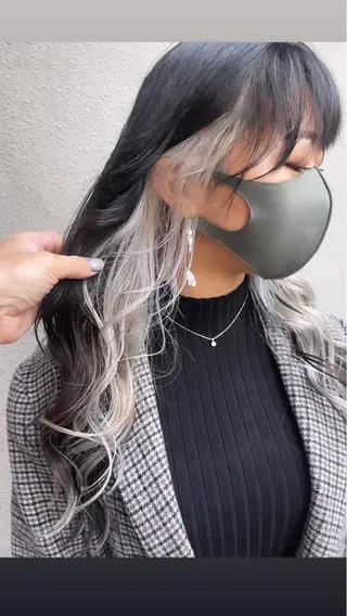 ミディアム 圧倒的美髪ストレート ツダケイタロウのヘアスタイル