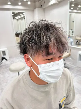 ショート ボブ、レイヤー、 ハイトーン、古淵のヘアスタイル