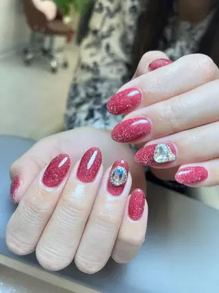 ネイル Flowerネイルサロン所属・. yukiのネイルデザイン