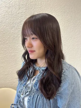 セミロング ツヤ感／ナチュラル カラー🌿yuiのヘアスタイル