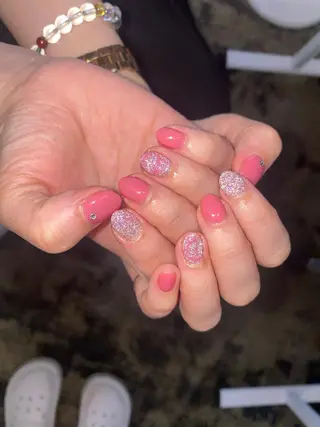 ネイル ♱˖⁺ 𝒎𝒐𝒑𝒊 ⁺のネイルデザイン