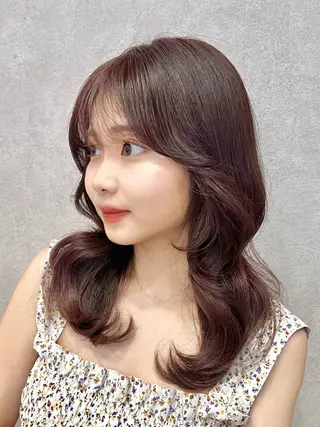 ミディアム カラー ヘアアレンジ 🎀韓国レイヤー🎀 顔周り　とばみかのヘアスタイル
