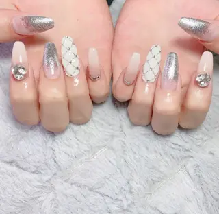 ネイル B- nailのネイルデザイン