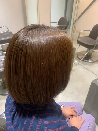 ミディアム カラー 西崎 満里奈のヘアスタイル