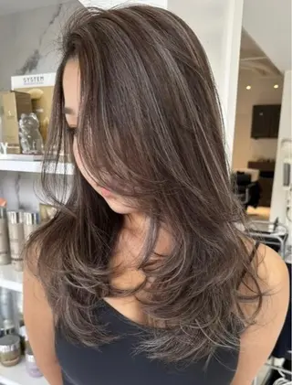 セミロング カラー CIELO beautyバインドロック専門店所属・CIELO モデル募集のヘアスタイル