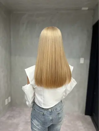 カラー 安田 愛琉のヘアスタイル