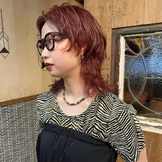 ミディアム レイヤー 👩🏻‍🦰Moeのヘアスタイル