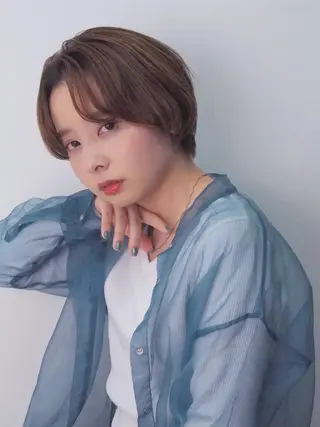 ショート カラー 韓国🩵海外ヘア 宮川華奈のヘアスタイル