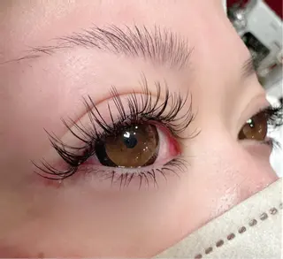 マツエク・マツパ 横山 千春のヘアスタイル