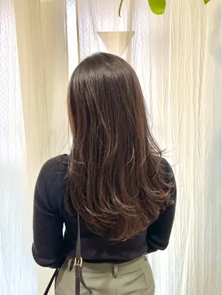 ロング 池谷 茉耶のヘアスタイル