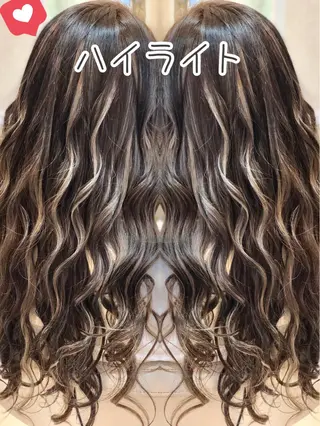 ロング カラー 永島 桜のヘアスタイル