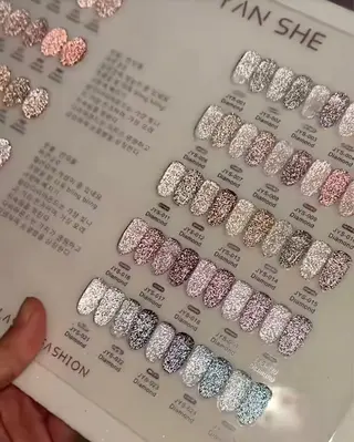 ネイル リボン、ガーリー パーツ放題専門店のネイルデザイン