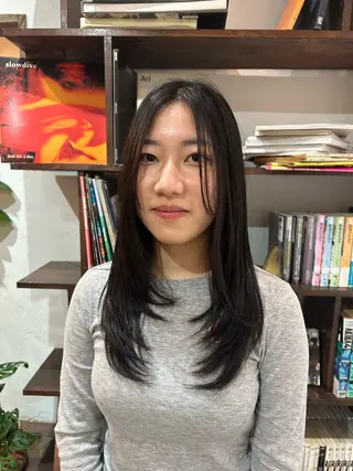 セミロング MOMOKA💫 YARD【学芸大学】のヘアスタイル