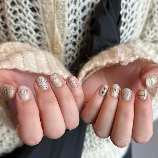 ネイル scré as Ételのネイルデザイン