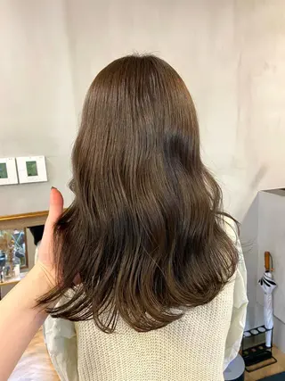 セミロング esu 心斎橋店所属・mana/ブリーチ なし/ベージュ/暖色のヘアスタイル