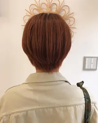 ショート カラー ボブ/ハイトーン REINAのヘアスタイル