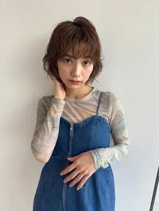 ショート カラー パーマ KA NAのヘアスタイル
