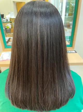 ロング 福原 亜祐美のヘアスタイル